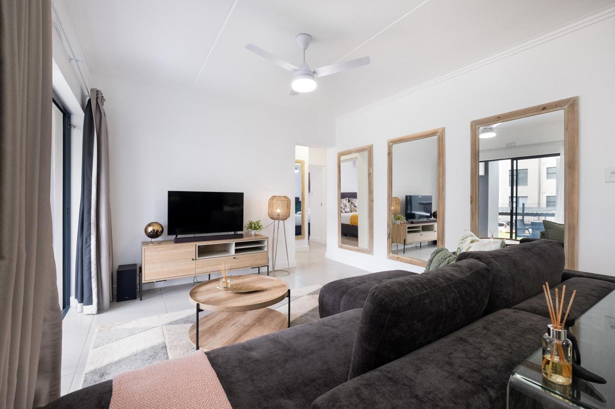 Ballito Village Luxury Apartments Esterno foto