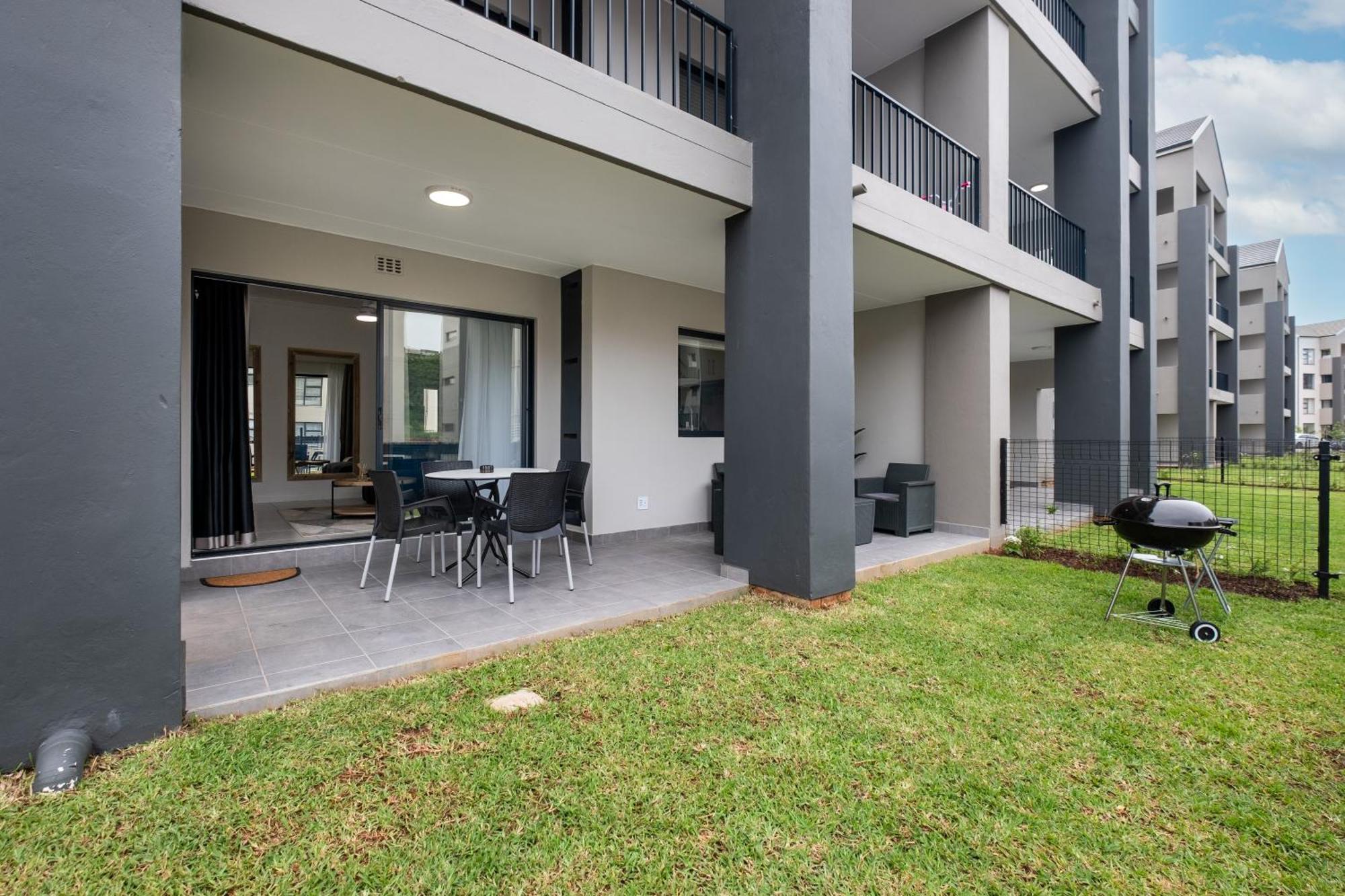 Ballito Village Luxury Apartments Esterno foto