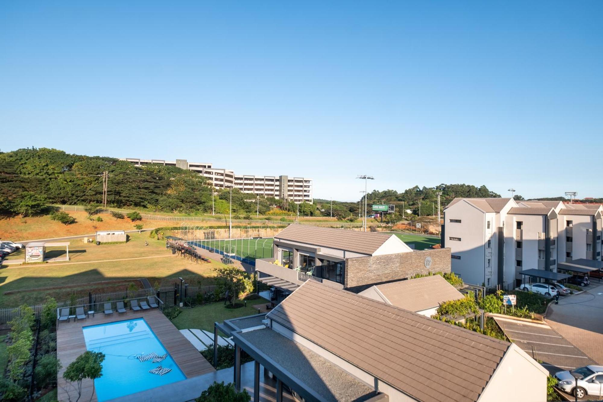 Ballito Village Luxury Apartments Esterno foto
