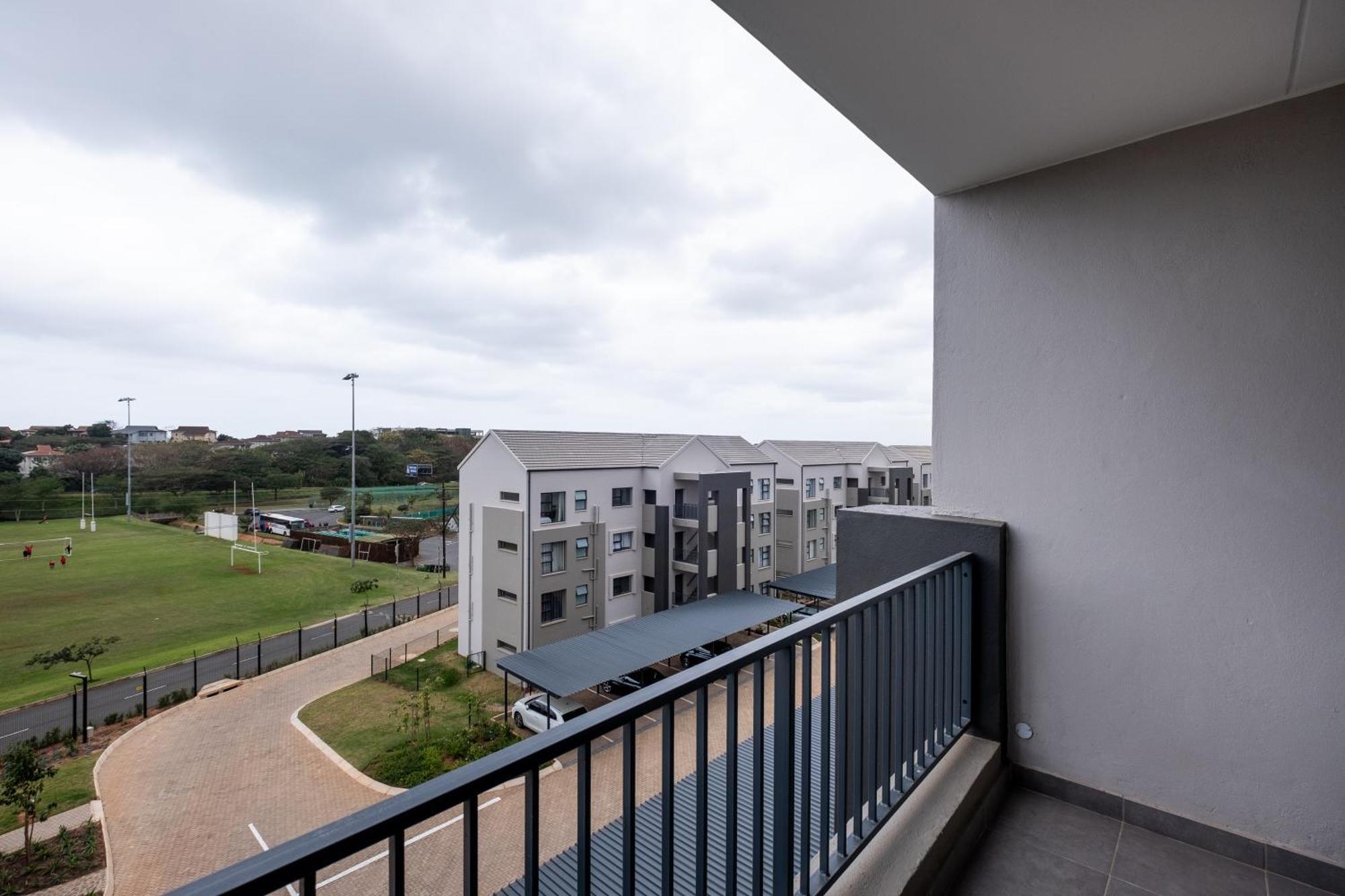 Ballito Village Luxury Apartments Esterno foto